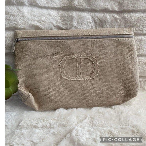 Dior Handbags - ✨🆕✨Brand New(11”Wx7”H)Christian Dior Large Pouch